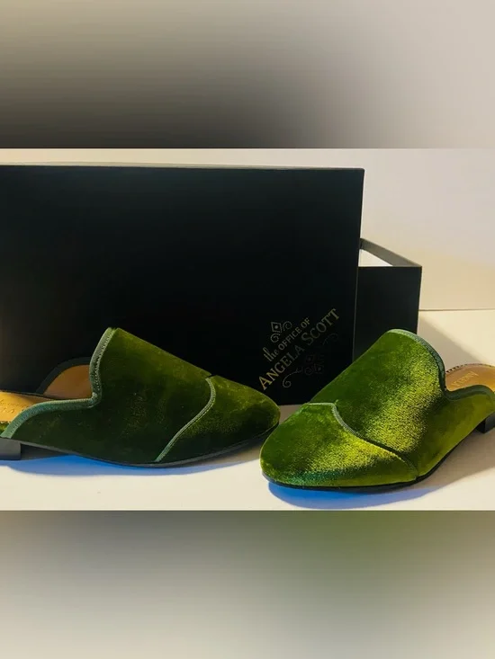 THE OFFICE OF ANGELA SCOTT Miss Adelaide Green Velvet Mules Size 36 US 6 NIB NEW - Picture 2 of 9